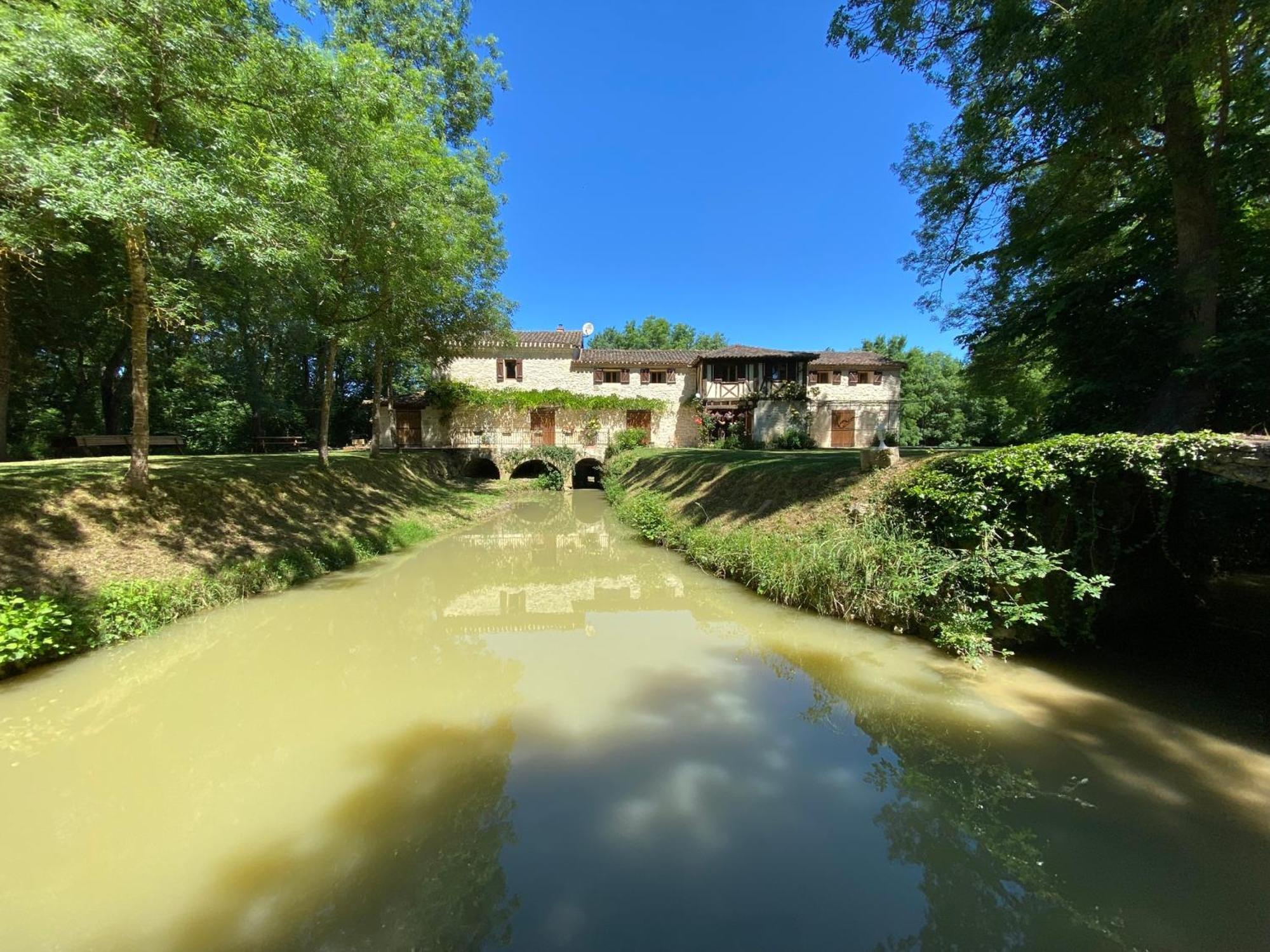 Gite Le Moulin Samsara Homps  Esterno foto
