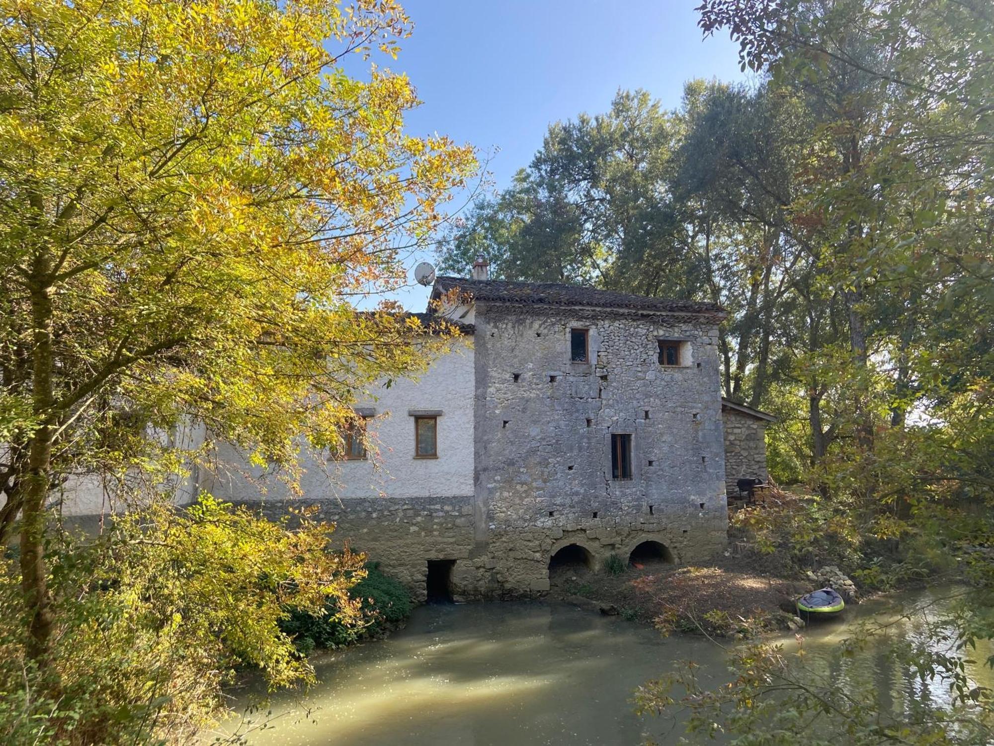Gite Le Moulin Samsara Homps  Esterno foto